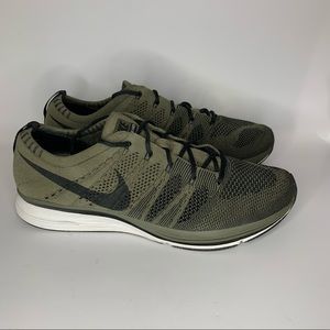 Nike Flyknit Trainer Olive Size 9.5